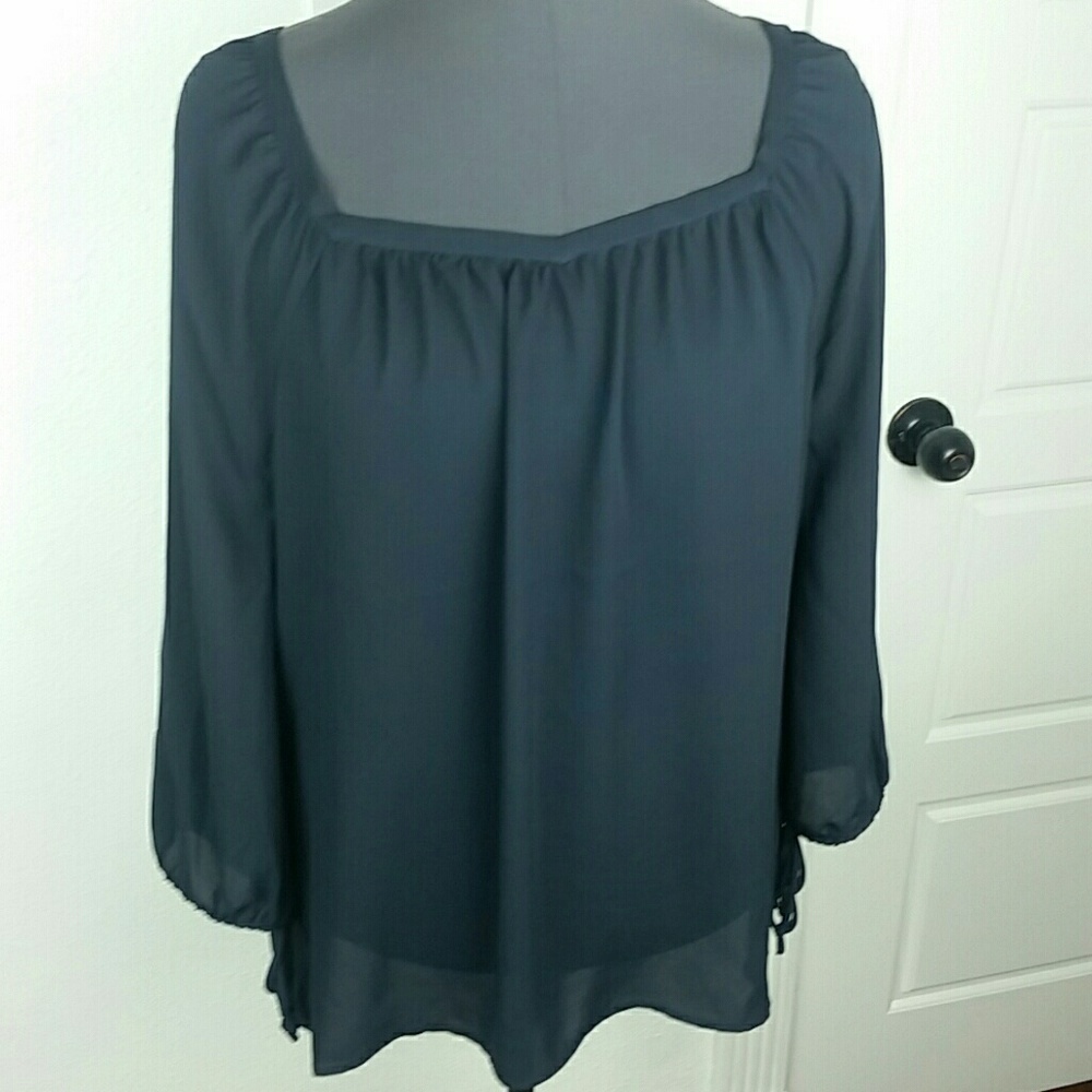 BANANA REPUBLIC l silky black tunic top B5